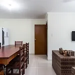 Apartamento Com Ar Condicionado E Wi-Fi, Frente Mar - 02 Dormitorios - Edificio Luz Do Sol